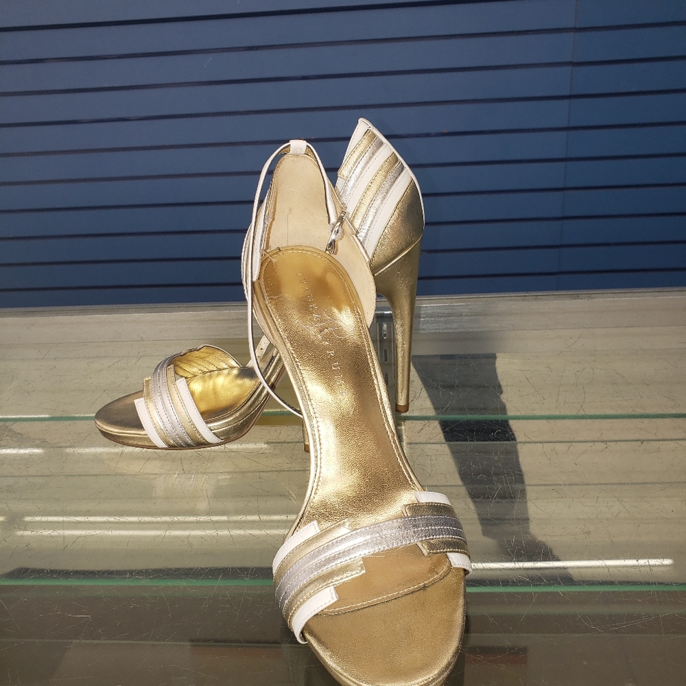 Gold Heels by Ivanka trump 8.5 - Picture 4 of 8